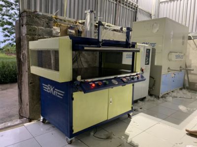 MÁY ĐÓNG GÓI CHĂN, GỐI CÁC LOẠI